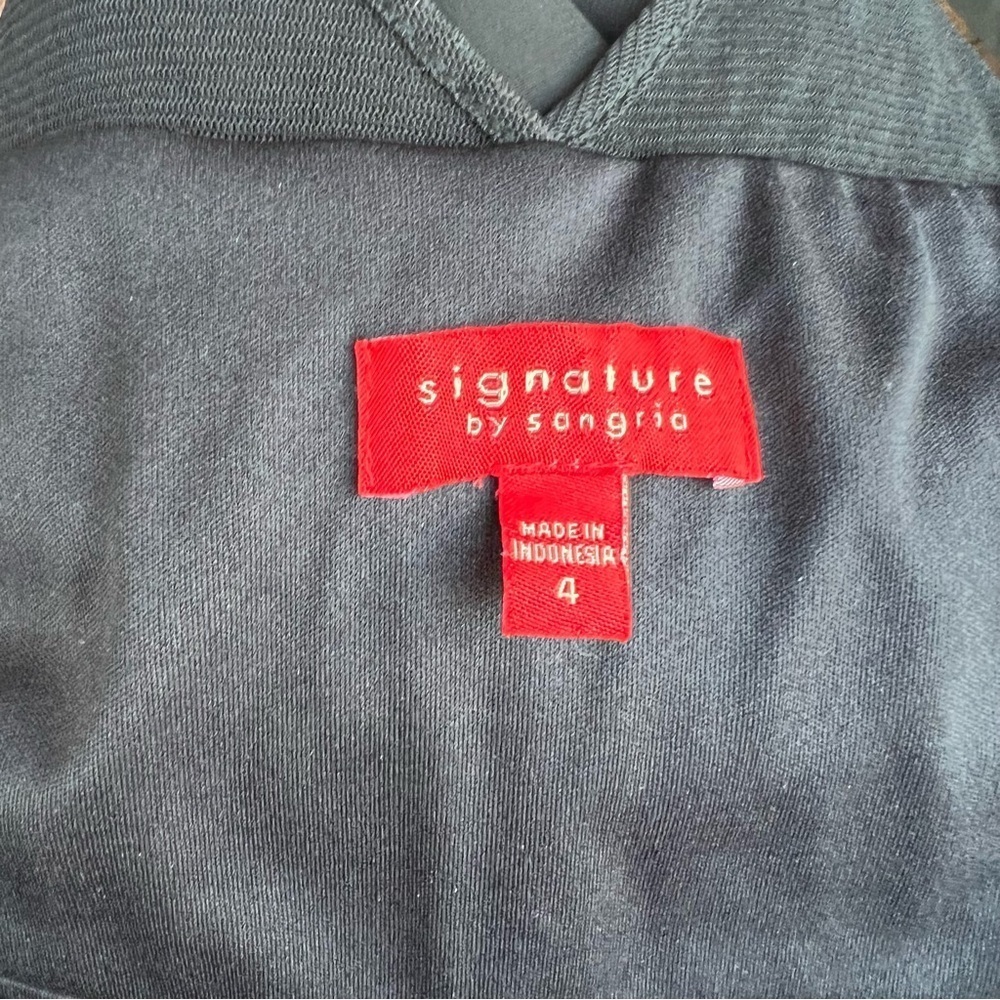 signature by sangria Woman’s elegant Black Dress Sz 4 - Picture 5 of 8